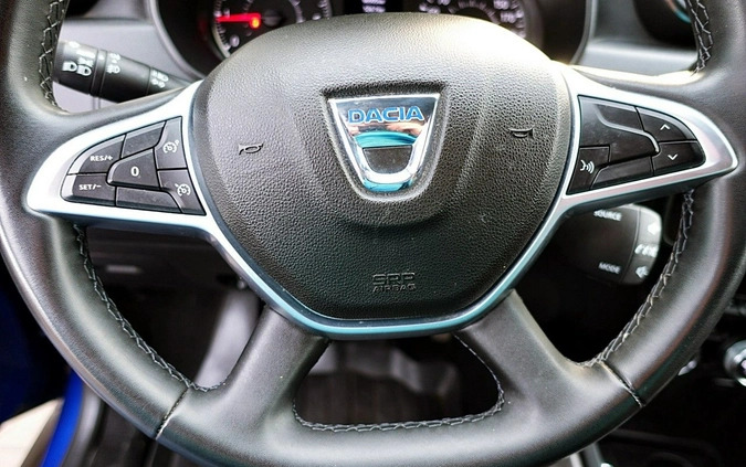 Dacia Duster cena 81899 przebieg: 66000, rok produkcji 2021 z Włoszczowa małe 781